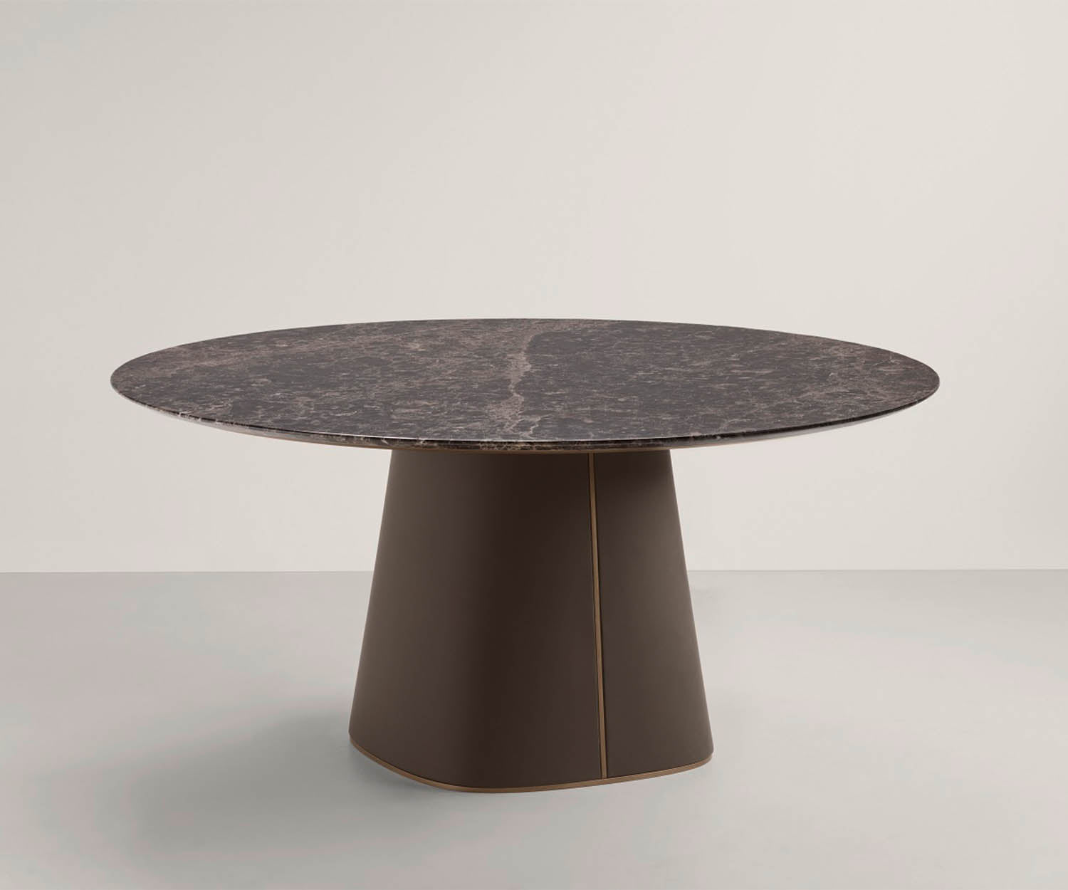 Frag, Artu 160 Dining Table