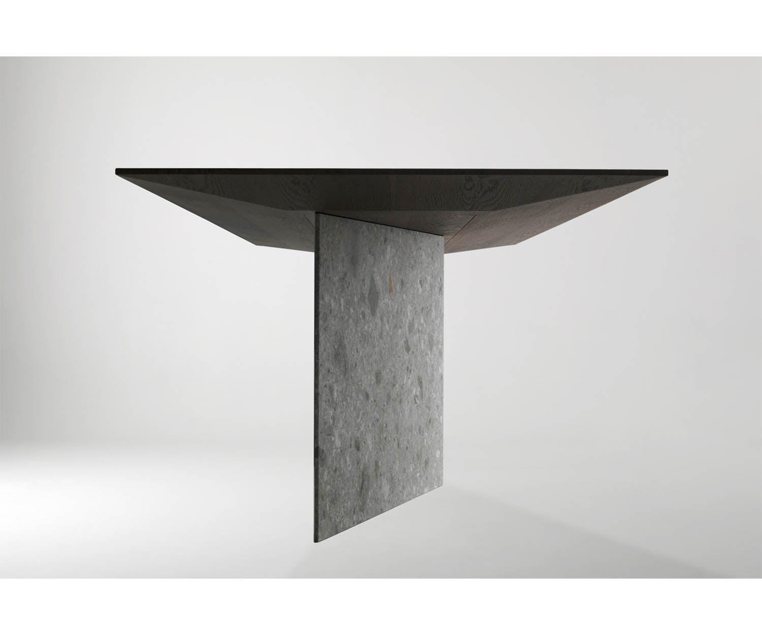 Emmemobili, Assolo Dining Table