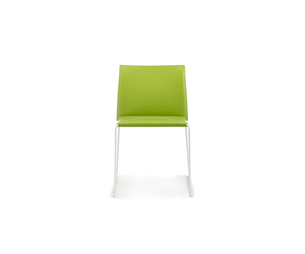 Casa Design Contract, Bizzy Dining Chair