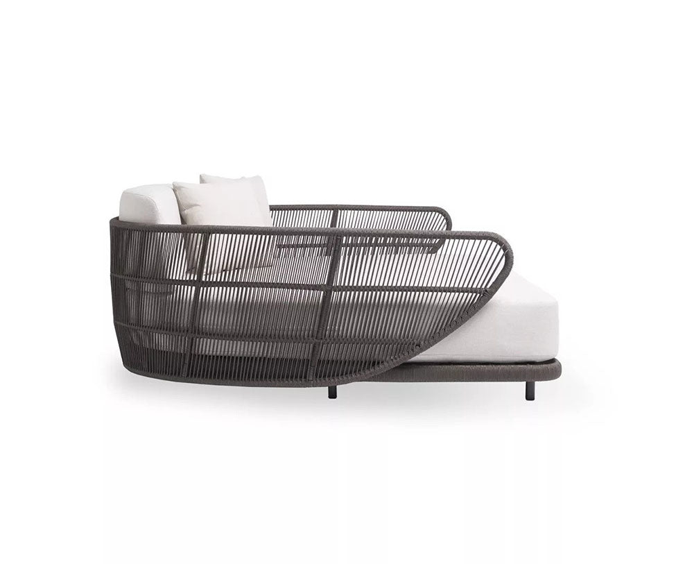 Danao Living, Cuff Daybed