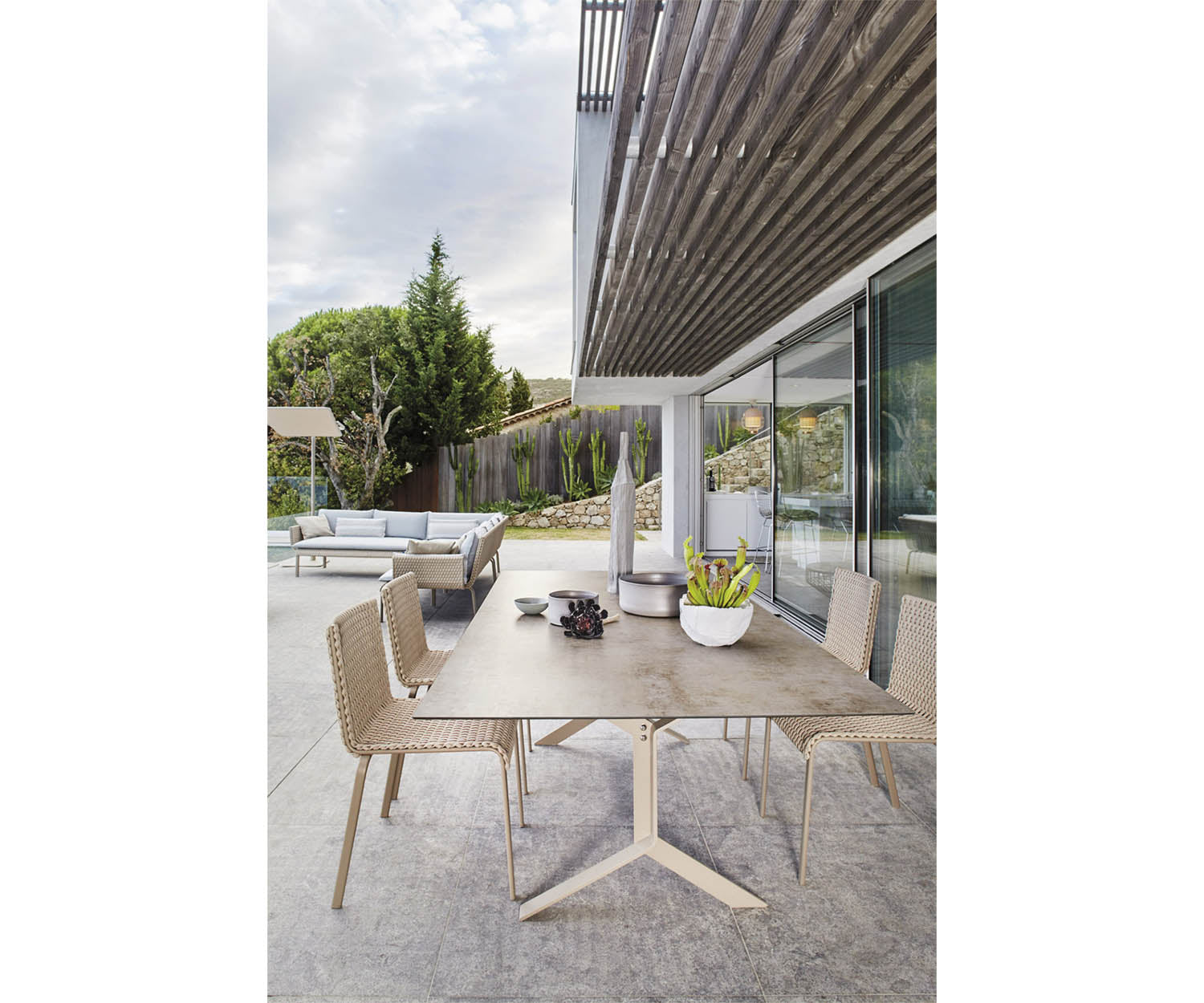 Roberti Rattan, Key West ART. 4220H Dining Table